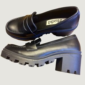 Mudd Black Chunky Lug Heel Loafers